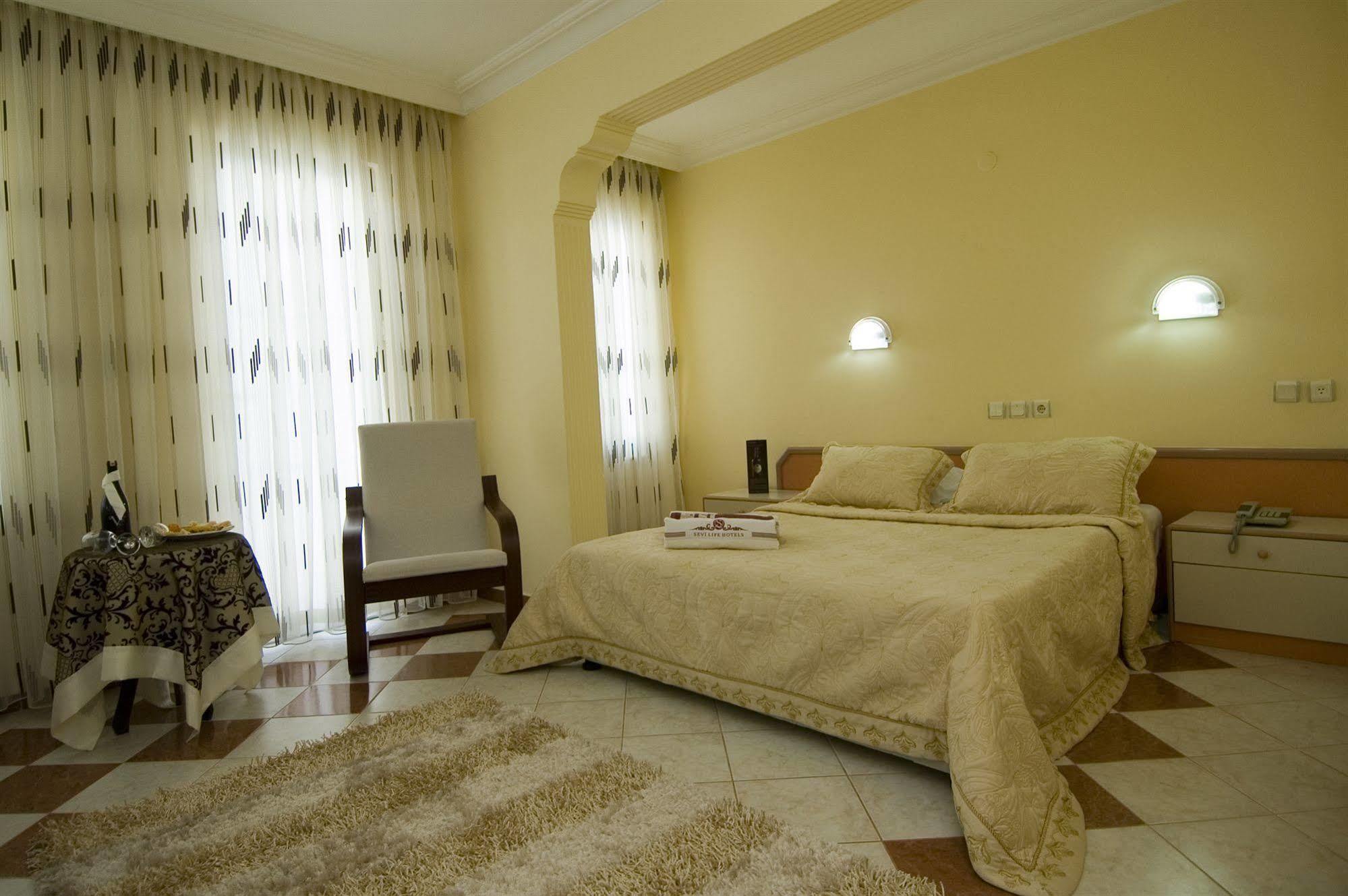 Sevi Classic Hotel เฟทิเย ภายนอก รูปภาพ